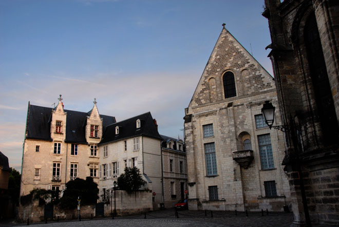 DSC_1734Tours