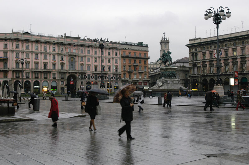 533-MilanoPiazzaDuomo