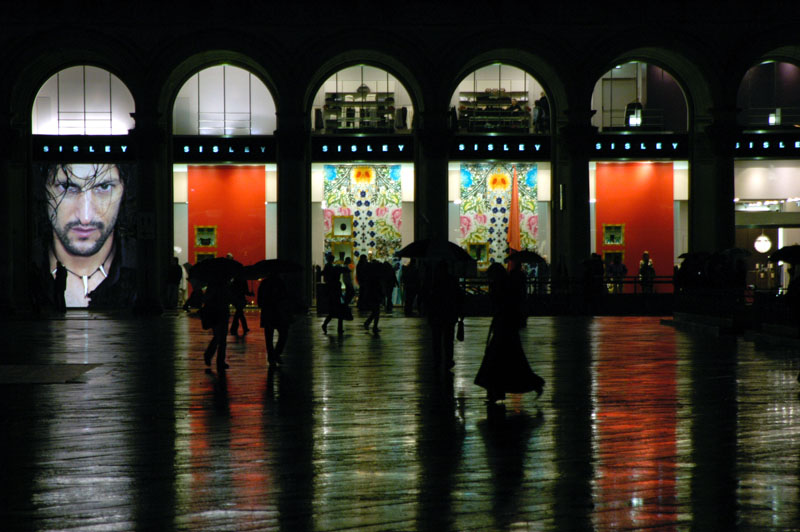 577-MilanoPiazzaDuomoNight