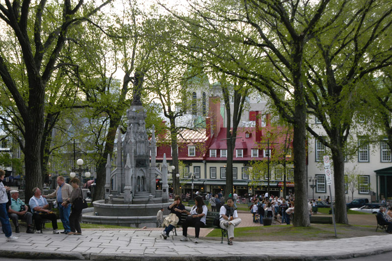 202-PlaceDArmesQuebec